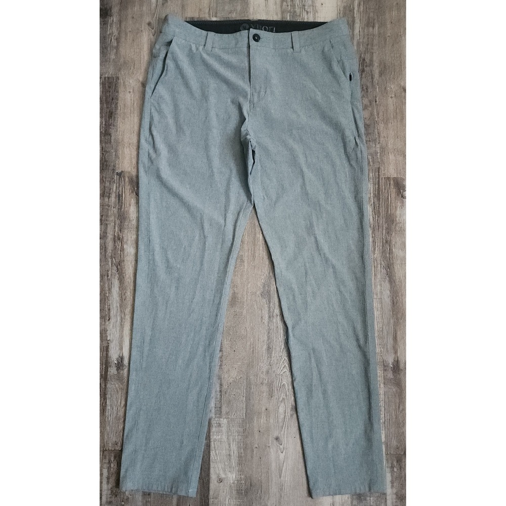 Vuori Aim Pants Mens 32 Grey Technical Stretch Performance Trousers V431